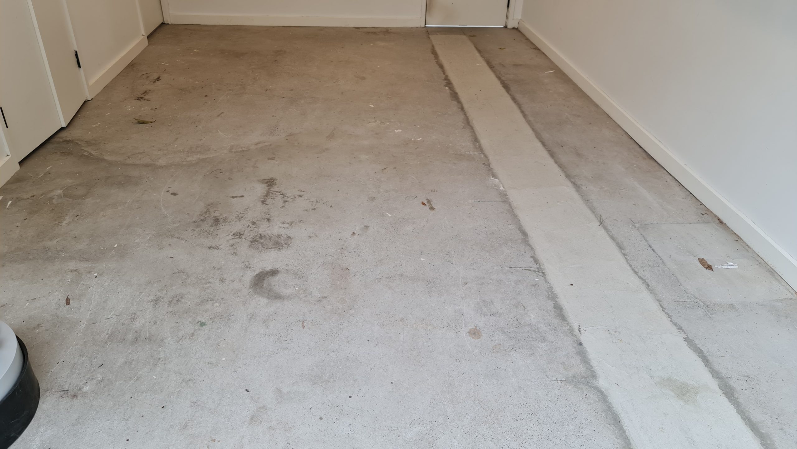 Epoxy stone flake floor for home/residential garage - bfore